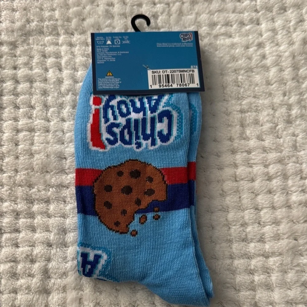 🆕 🍪 Chips Ahoy! Unisex Blue Crew Socks